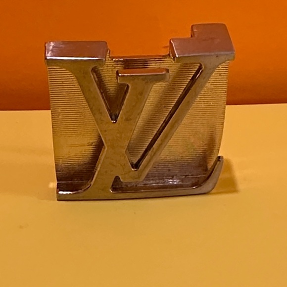 Louis Vuitton Belt head replacement used but still in good shape
